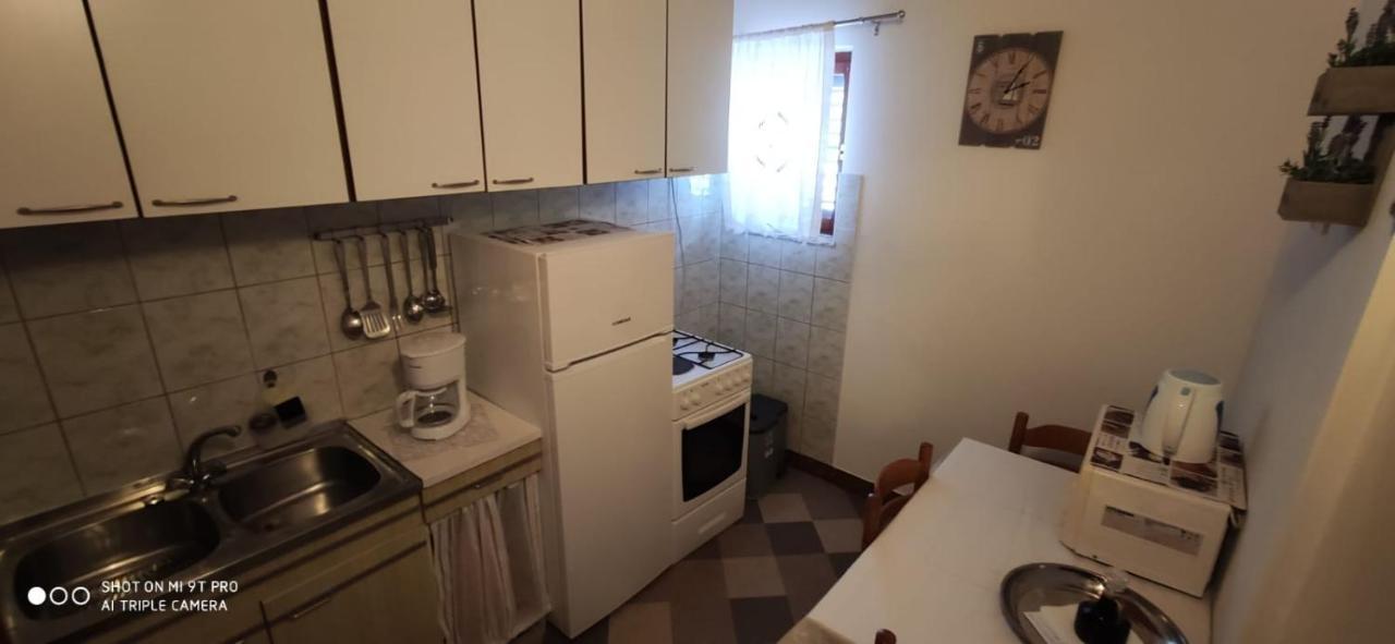 Leonarda Apartment *