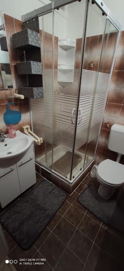 Leonarda Apartment *