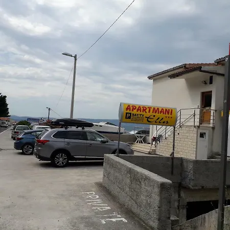 Leonarda Apartment Omis Exterior photo